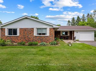 489 Ridge Rd, Meaford, ON N4L 1L8