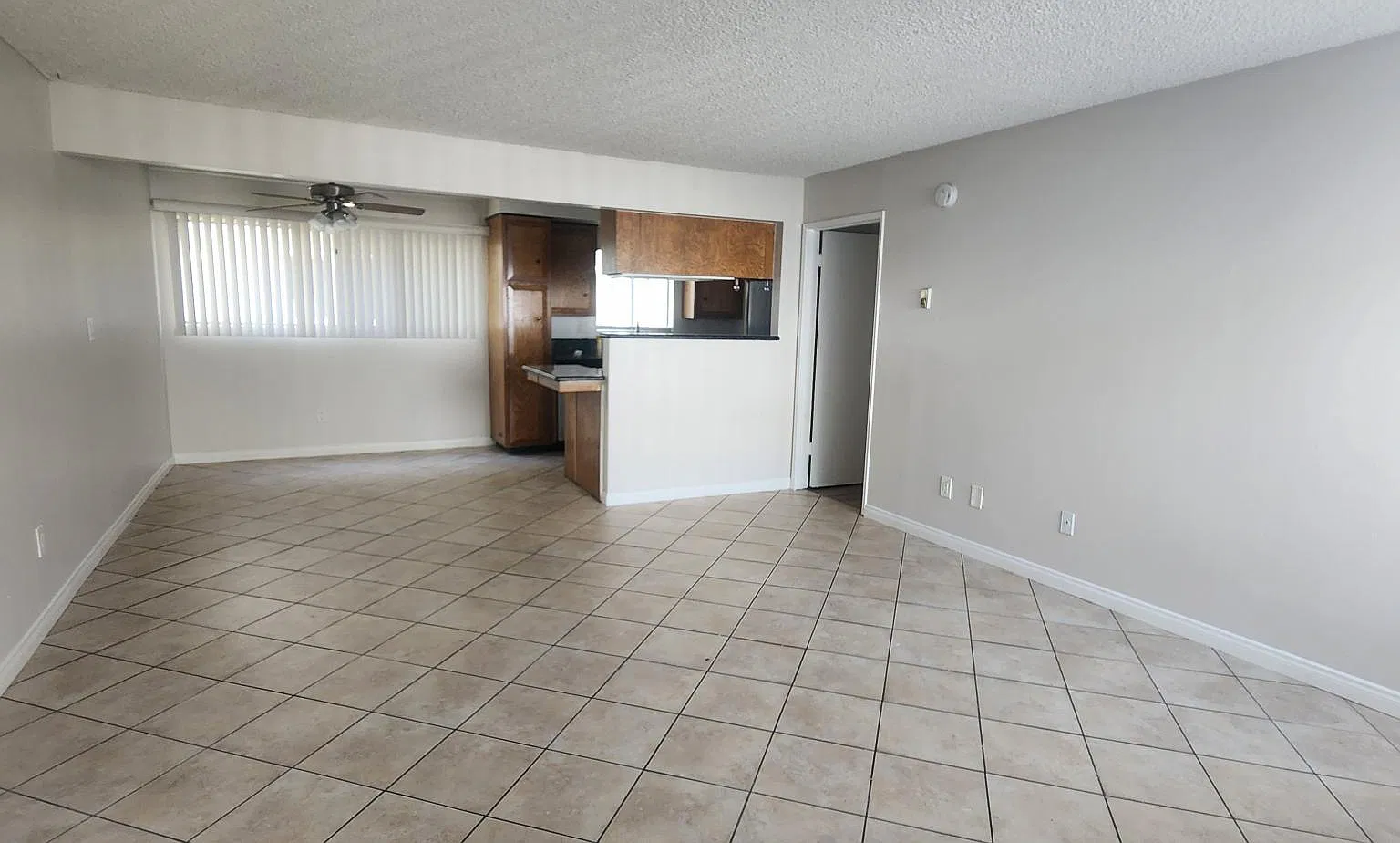 2 bed, 1.5 bath, 900 sqft, $2,570 — Photo 1