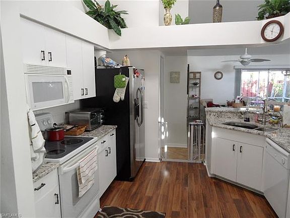 3rd image of 15141 Cloverdale Dr