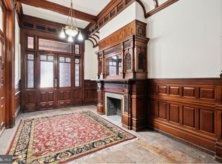 2101 Spruce St #1F, Philadelphia, PA 19103