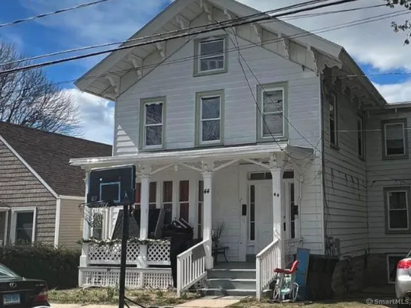 44 Berkeley Avenue, New London, CT 06320