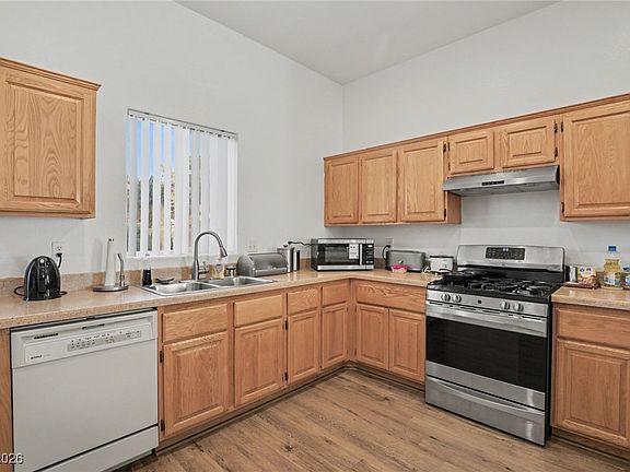4th image of 1712 Wendell Williams Ave