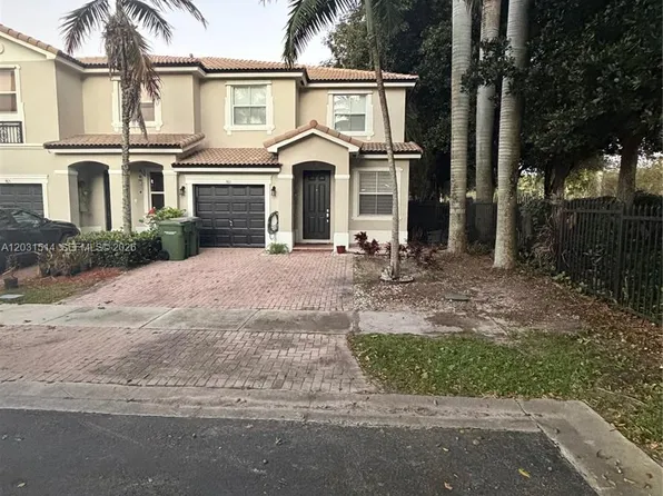 901 NE 42nd Ave, Homestead, FL 33033