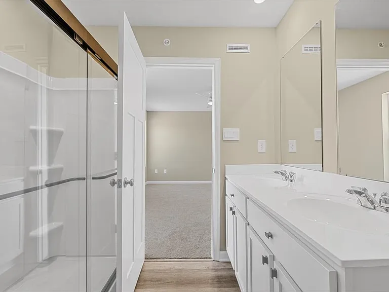 311 Alliance Dr — Photo 18