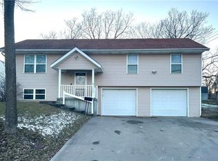 1008 Elm St, Maryville, MO 64468