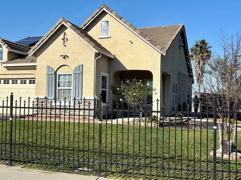 1st image of 351 Summer Garden Way