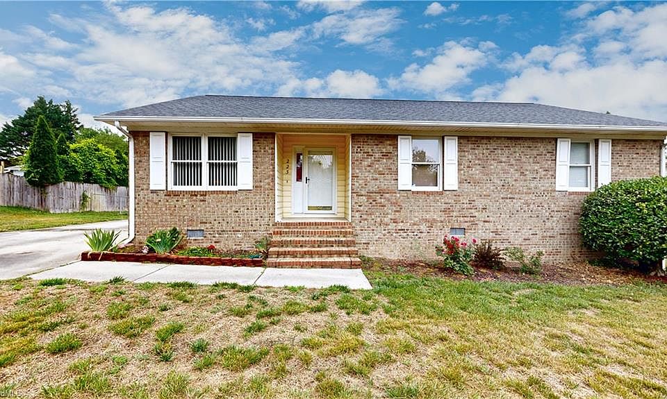 1st image of 223 Aldridge Ln