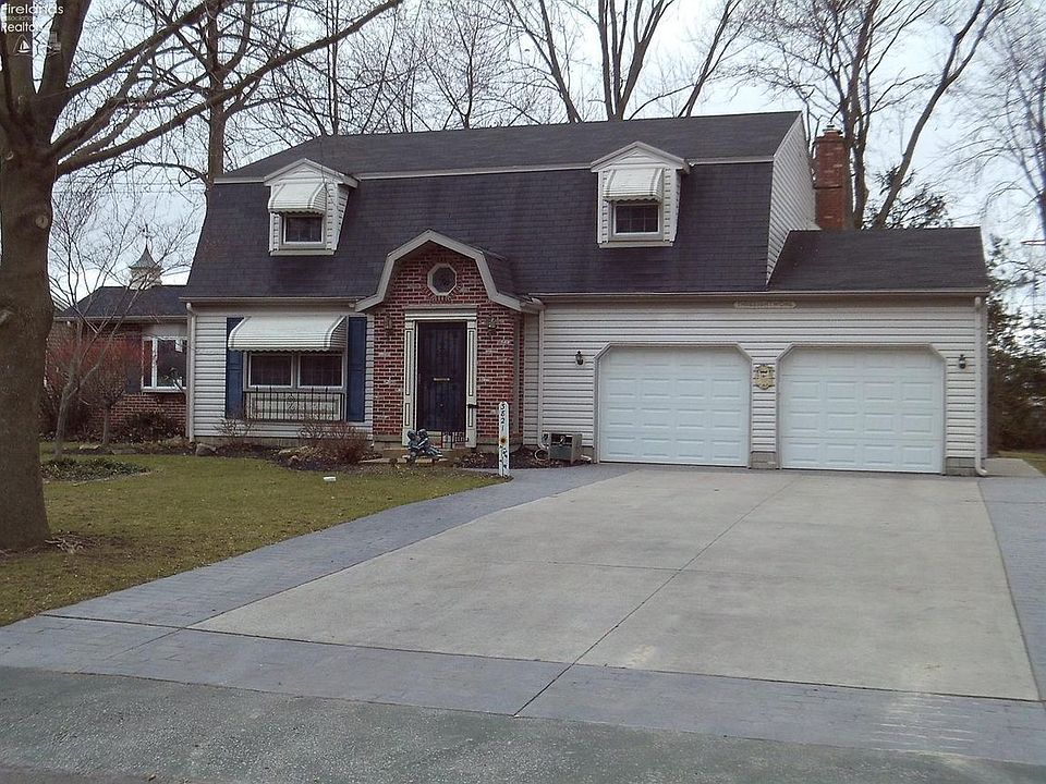 1st image of 3821 Matthes Ave