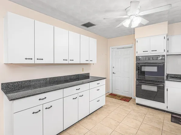 8202 Penny Lane, Fort Pierce, FL 34951