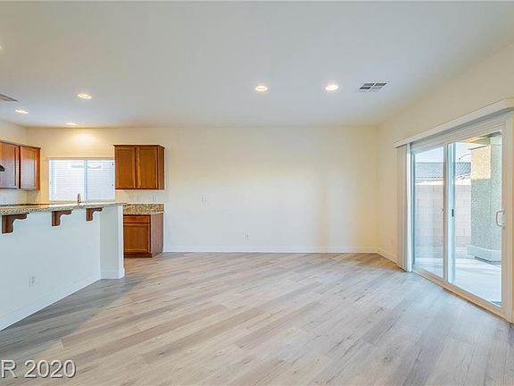 4th image of 7272 Blowing Breeze Ave