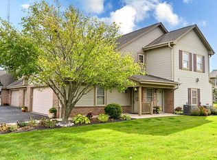 W170N5582 Ridgewood Dr, Menomonee Falls, WI 53051