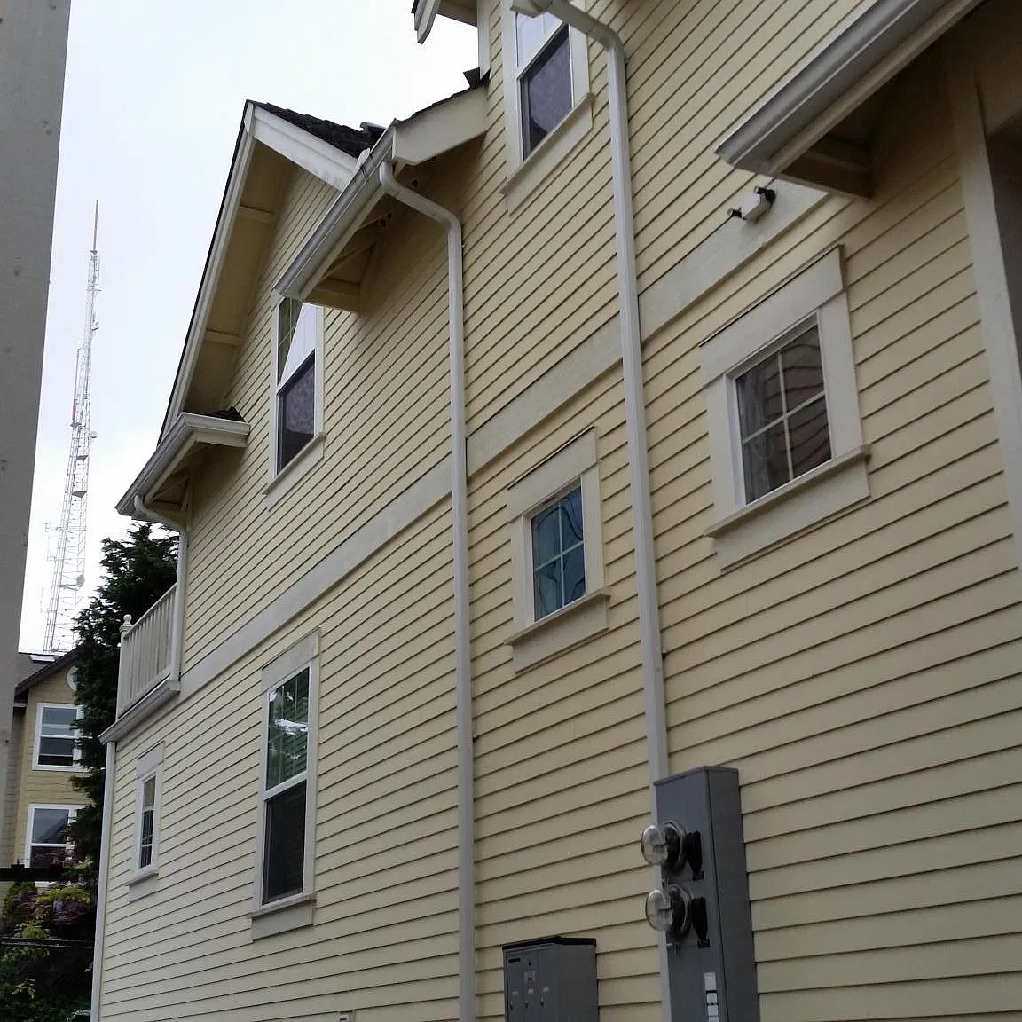 2 bed, 850 sqft, $2,600 — Photo 4