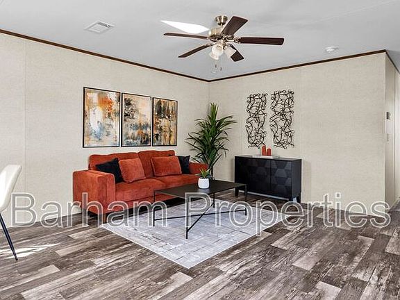 3rd image of 119 Eagle Nest Dr