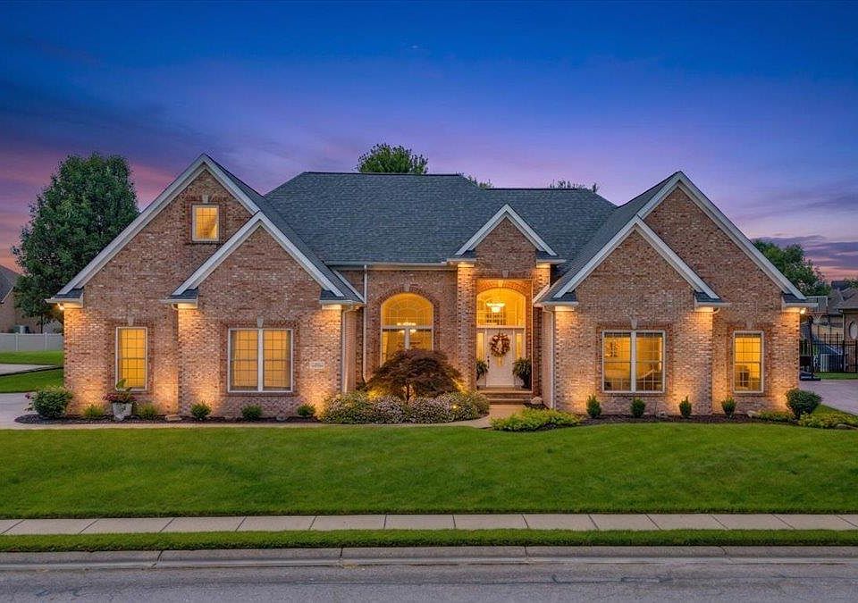 1st image of 7854 Margaret Cir