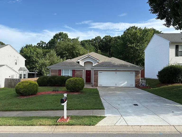 158 Grayland Rd — Photo 1
