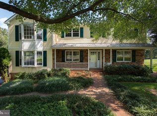 11414 Waples Mill Rd, Oakton, VA 22124