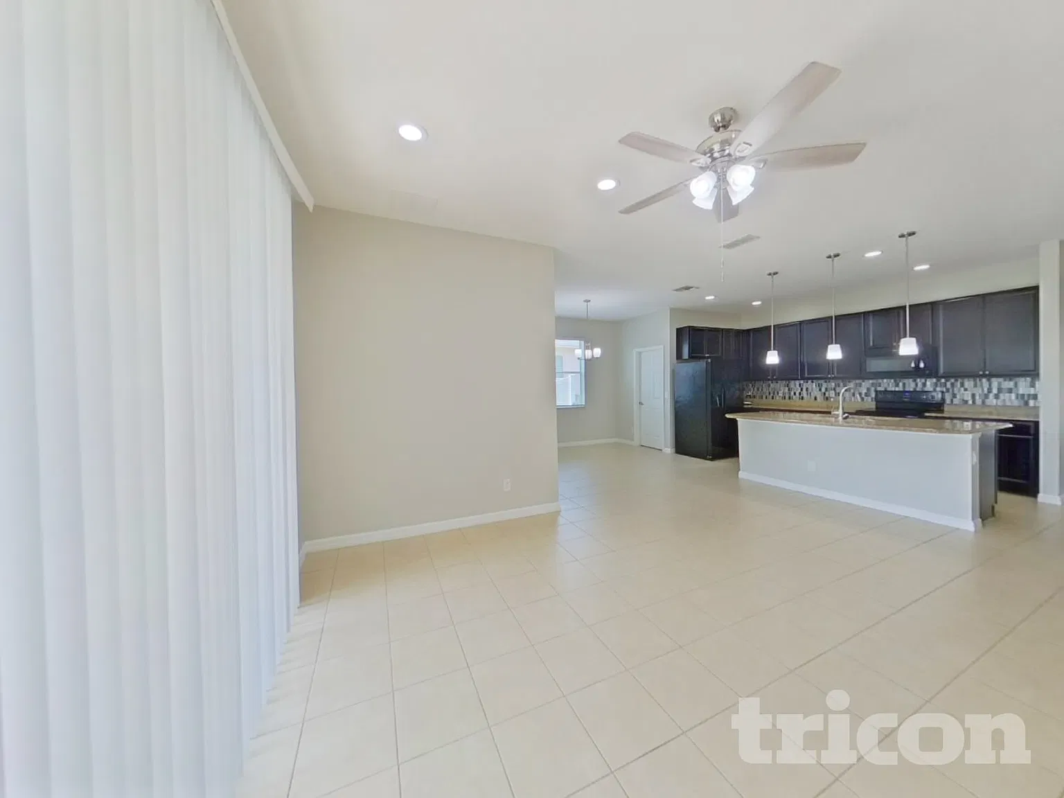872 Marisa Lane Kissimmee FL — Photo 3