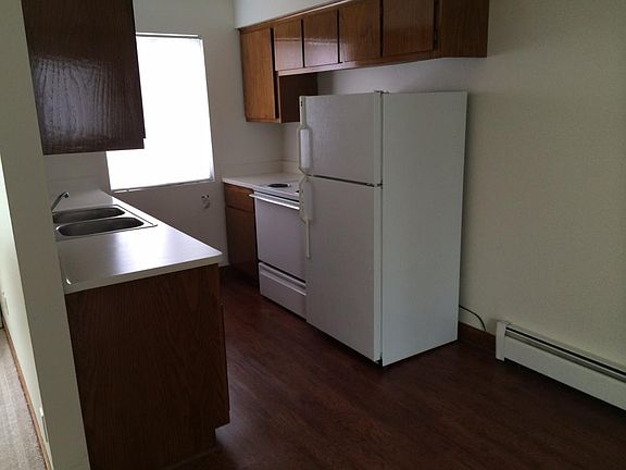 5th image of 1204 Memorial Dr APT 14