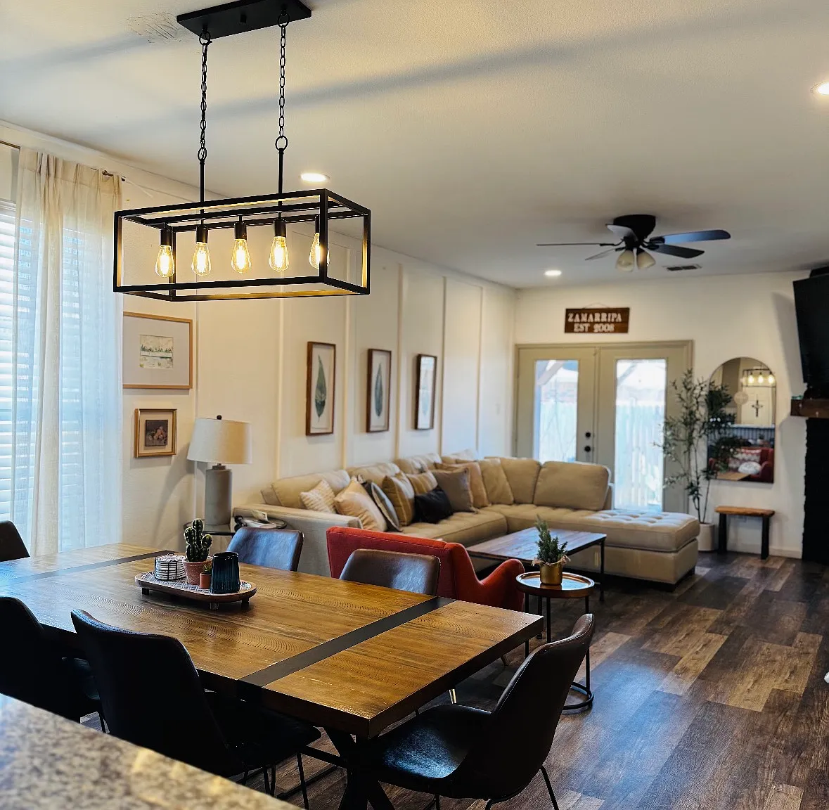 4 bed, 2096 sqft, $2,300 — Photo 3