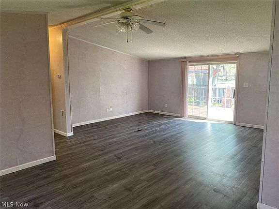 2nd image of 504 Parker St