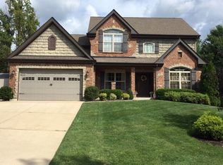 920 Sarala Rd, Saint Louis, MO 63131