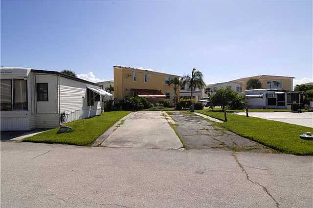 1st image of 1303 Nettles Blvd