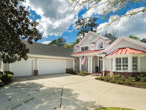 3rd image of 225 Woody Creek Dr