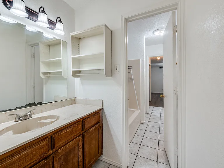 5431 Wild West Dr — Photo 10