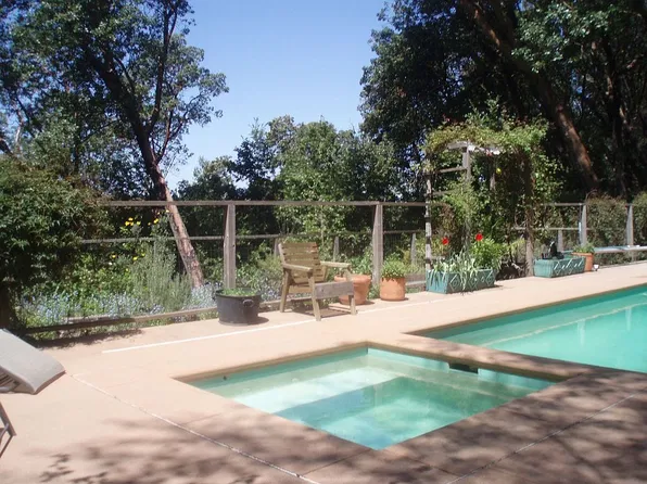 31 Patrick Rd, Santa Cruz, CA 95060
