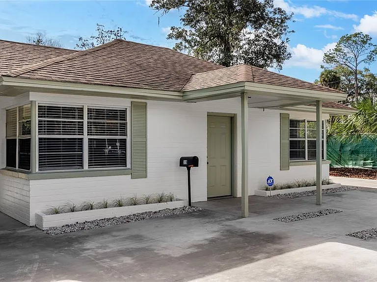 319 NW 16th Ave — Photo 8