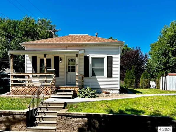 1327 S 9th St, Lincoln, NE 68502