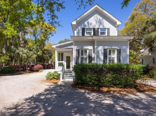 1 Crows Nest Ave, Beaufort, SC 29907