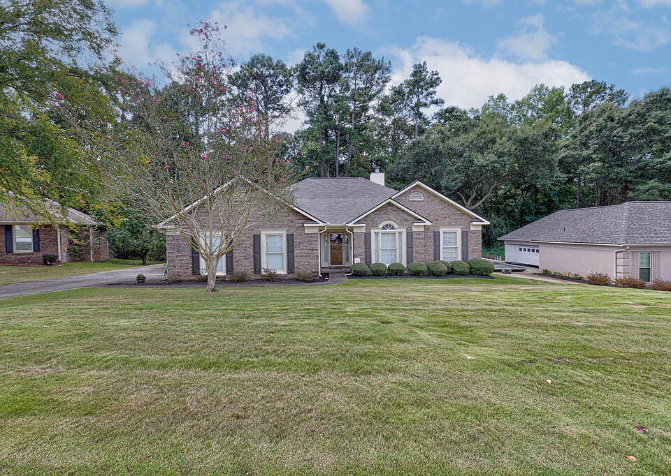 1st image of 6183 Independence Dr