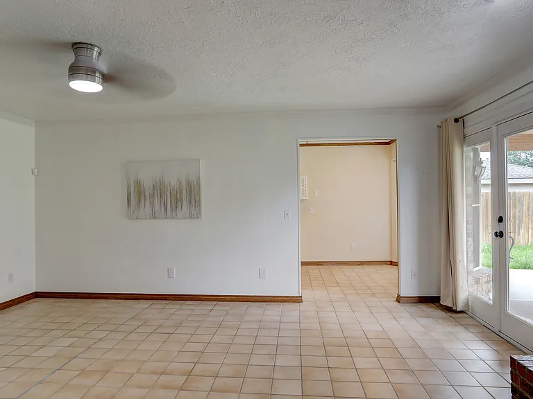 2102 Apollo Rd — Photo 4