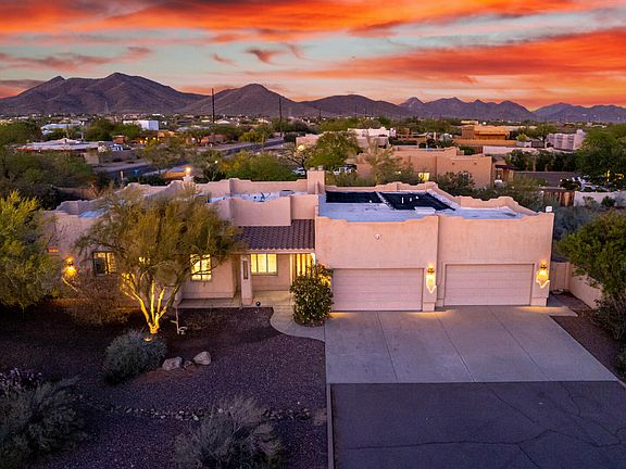 2nd image of 43 E DESERT HILLS Drive