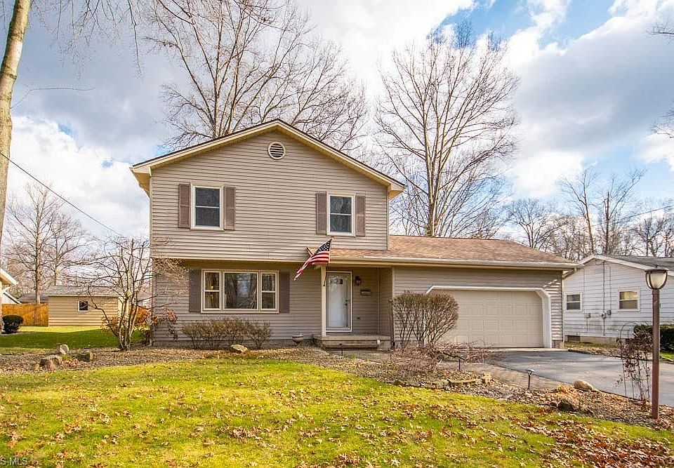 1st image of 3912 Claridge Dr