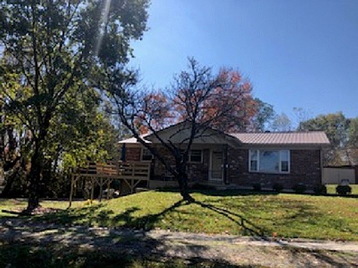1st image of 793 Deckard Dr