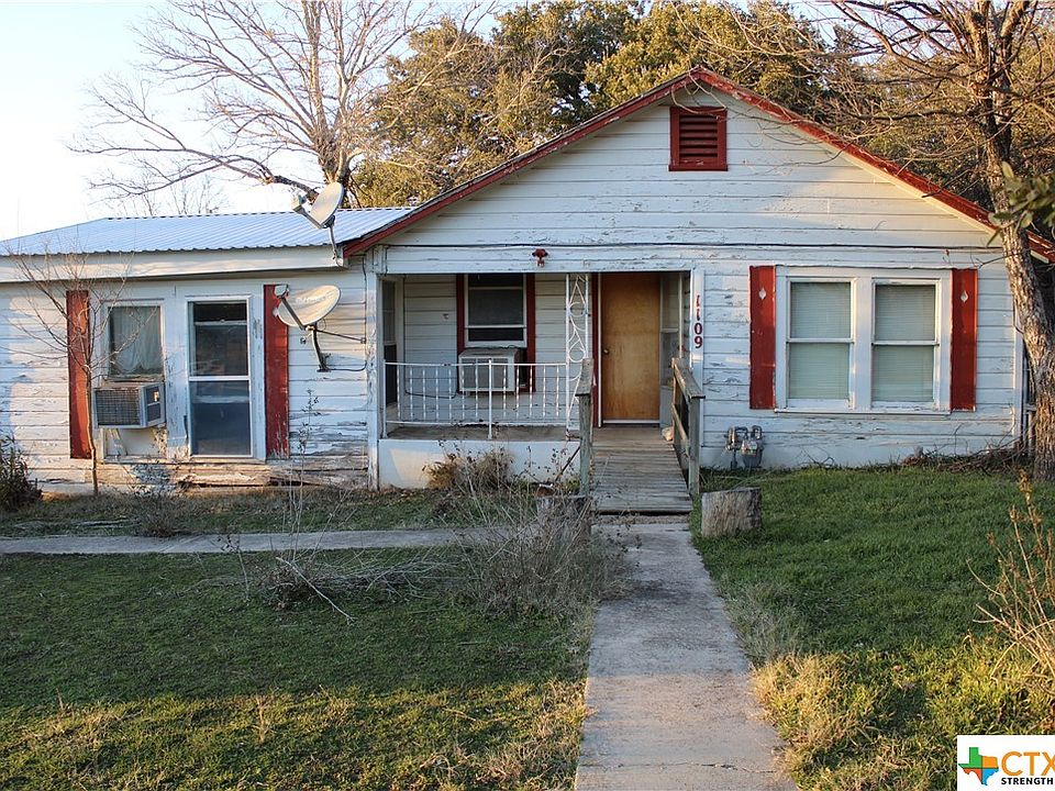 1109 W 1st St, Lampasas, TX 76550 Zillow
