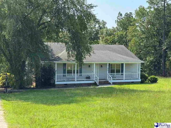 613 W Old Camden Rd, Hartsville, SC 29550