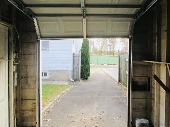 4th image of 68 Macarthur Ave #1