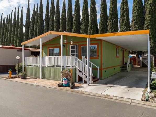 250 E Las Palmas Ave Space 64, Patterson, CA 95363