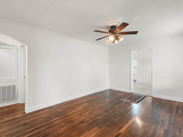 2727 Stratford Dr — Photo 17