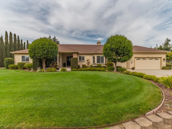 221 Rucker Ave, Gilroy, CA 95020