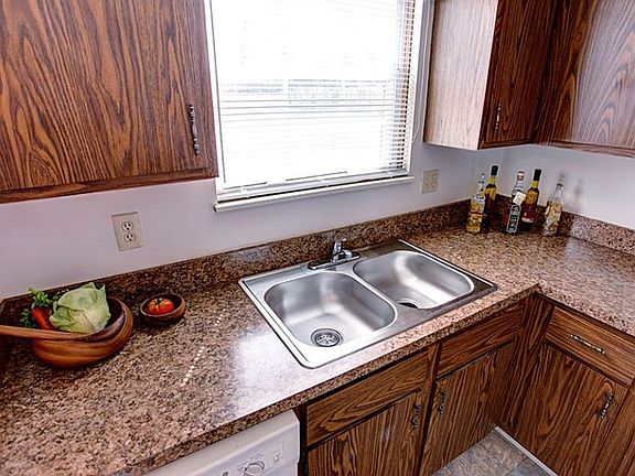 3rd image of 7754 Flint Valley Ct