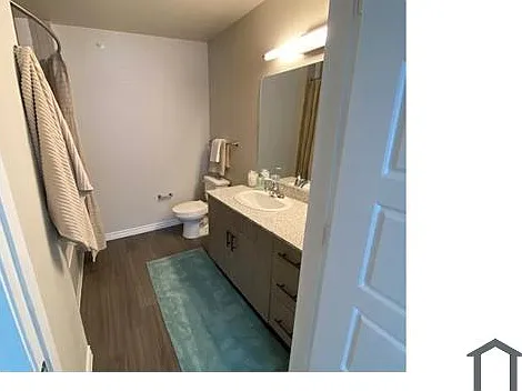 1717 W Irving Blvd — Photo 8