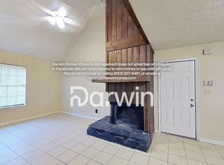 575 Aberdeen Dr, Stone Mountain, GA 30083