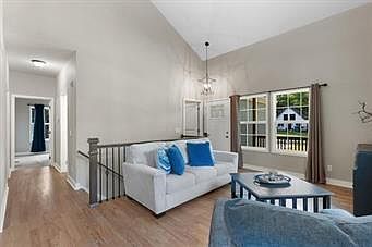 5th image of 89 Beechwood Ln