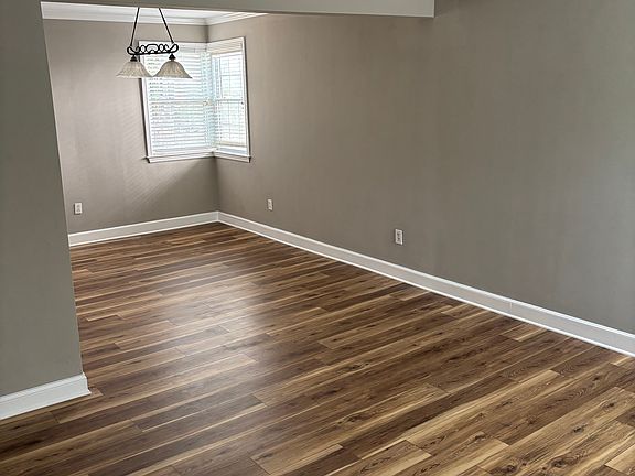4th image of 100 Lewis Dr Unit 18F