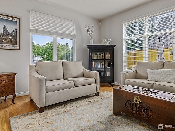 5th image of 16324 18th Avenue SE