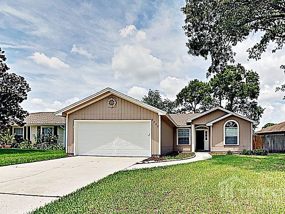 2nd image of 8008 Macinnes Dr